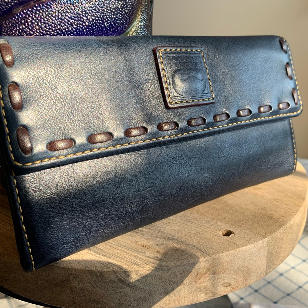 Dooney & Bourke Florentine Wallet/clutch